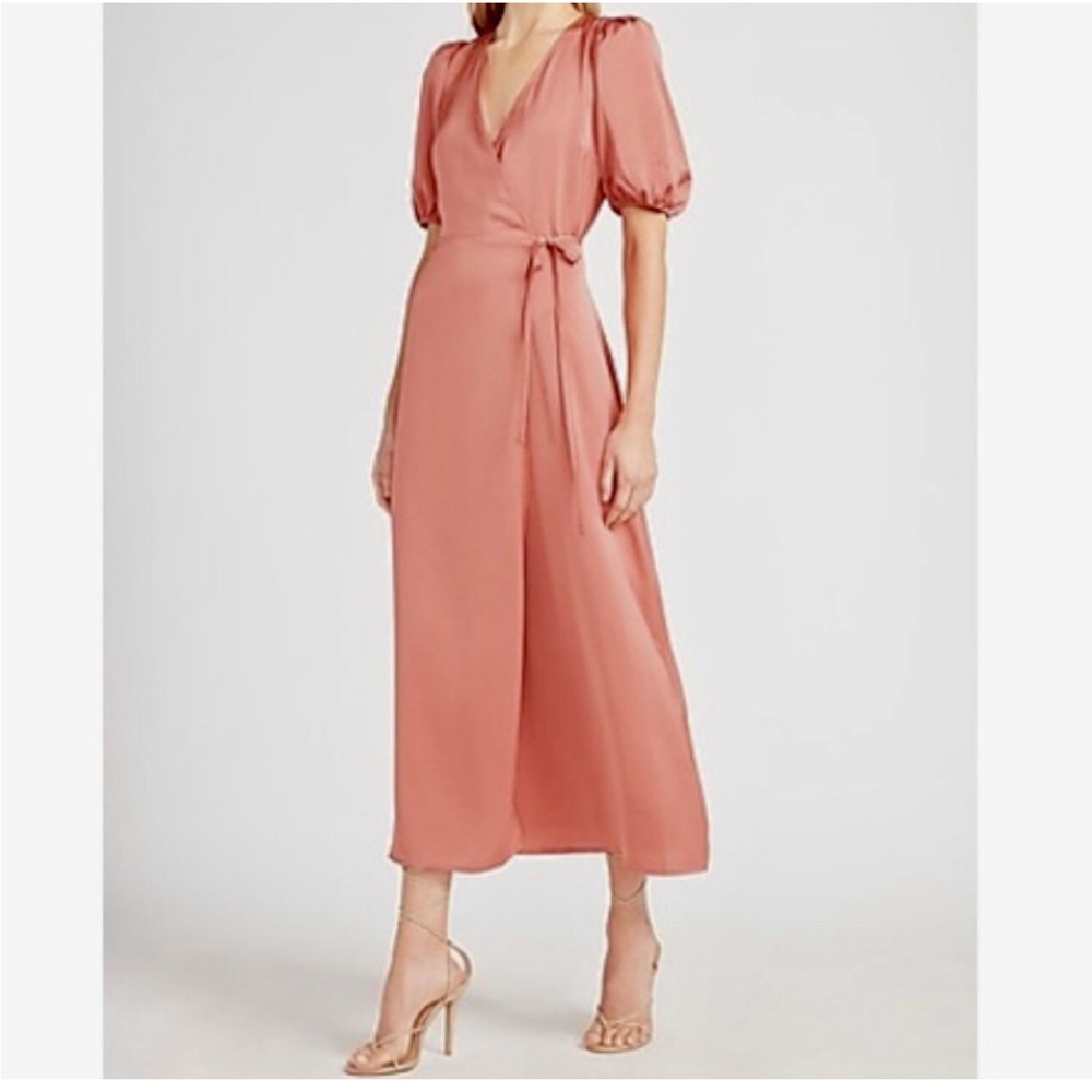 Express Coral Puff Sleeve Midi Dress